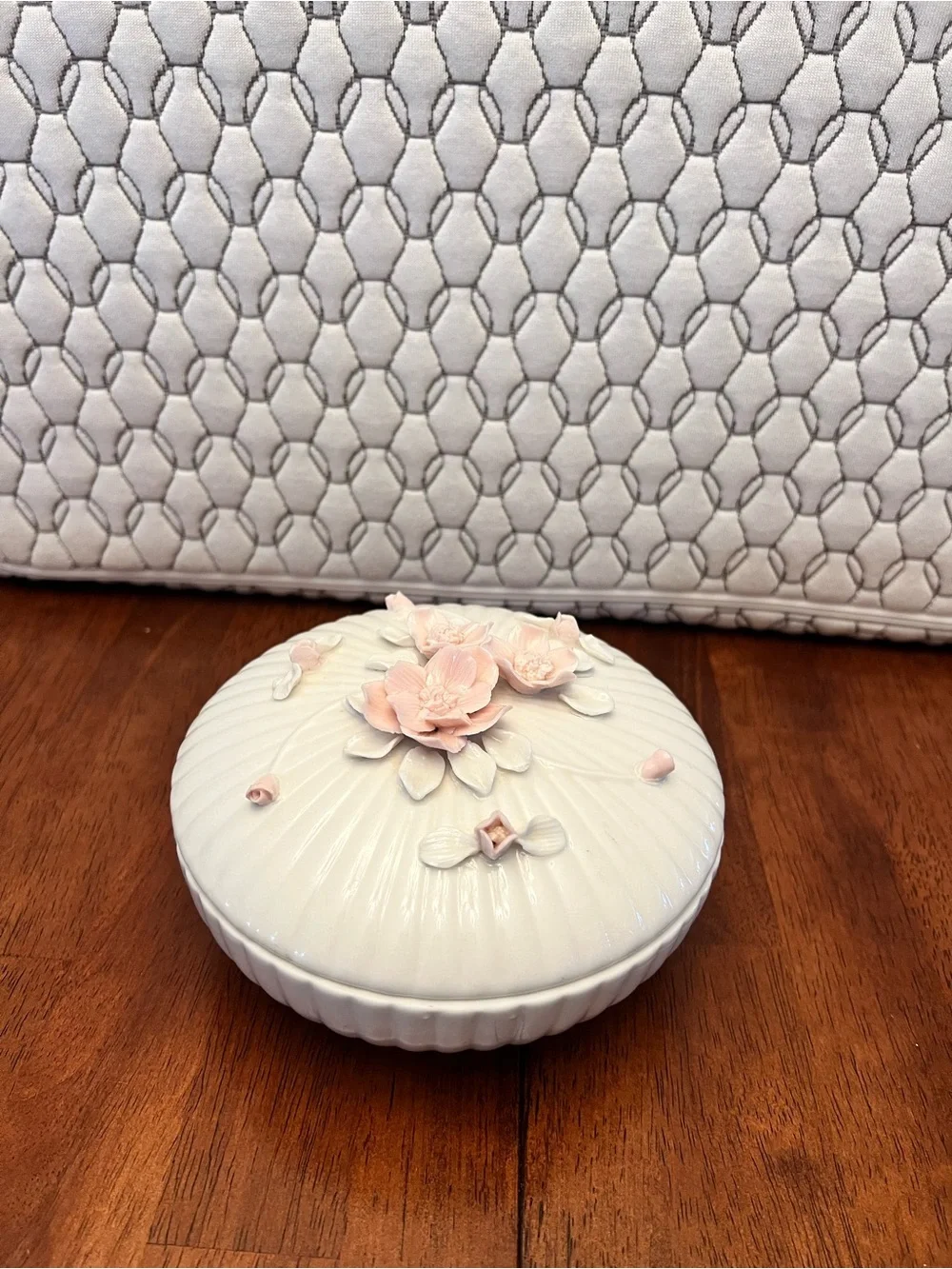 Royal Sealy delicate white